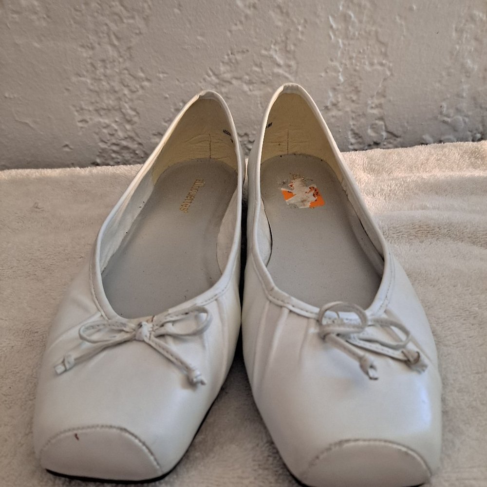 Silhouettes Flat Shoes